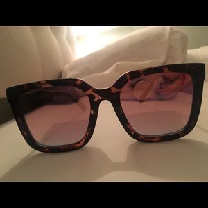 Quay Australia sunnies